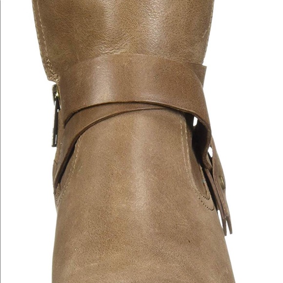 New leather Ugg booties size 6 - Picture 6 of 8